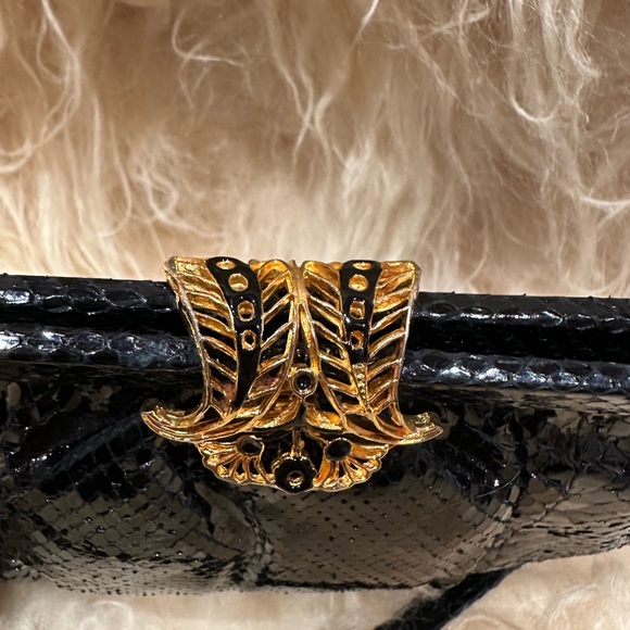 Vintage Mannelli Florence evening bag.